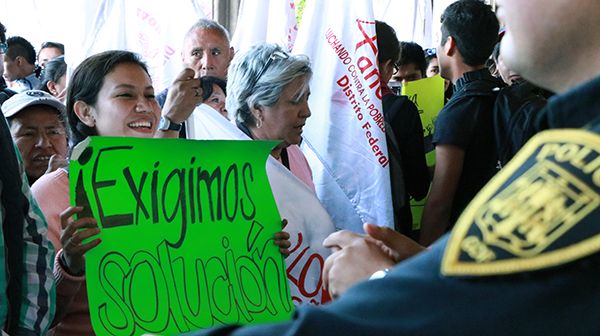  Capitalinos exigien sus derechos