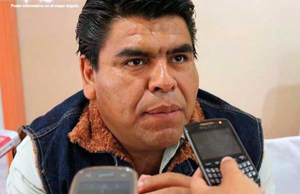 11 meses en plantón, exigen destitución de edil