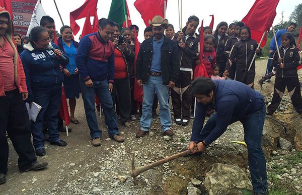 Celebra Antorcha arranque de obra en Iztaczoquitla