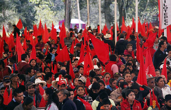 Festejan 20 mil antorchistas de la Sierra Norte 30 años de lucha