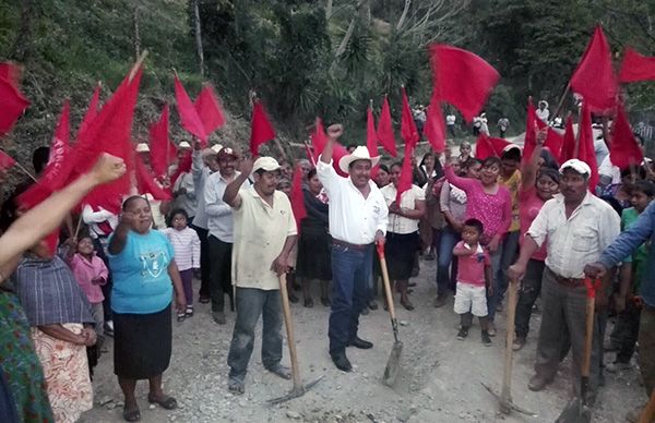 Más apoyos para Tlaola