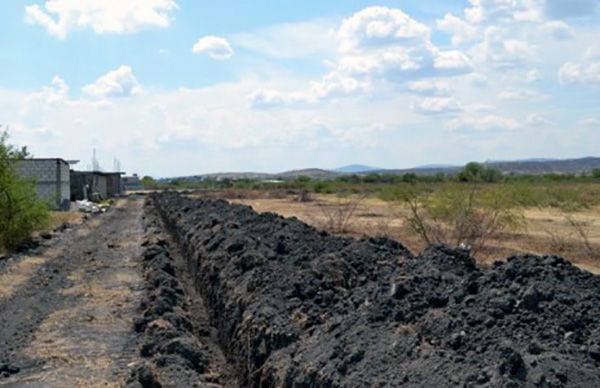 Denuncian interrupción en obra de drenaje