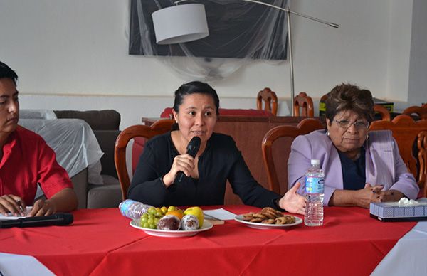 Imparten conferencia en Atlixco