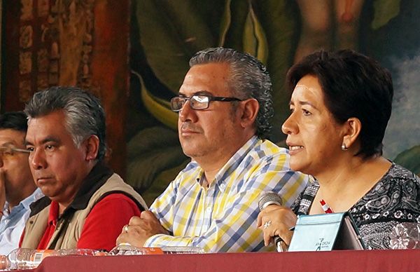 Realizan foro de análisis de la Reforma Educativa en Zacapoaxtla