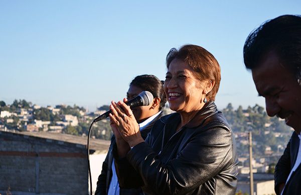 Inaugura Soraya Córdova pavimentación en Patria Nueva