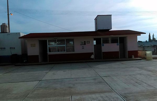 Logra regidora antorchista aulas para primaria de Tecola