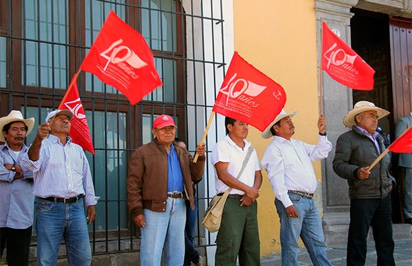 Exigen entrega de terreno y servicios básicos para un centro de salud