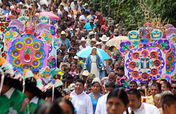 Acuden 7 mil al día principal de la 