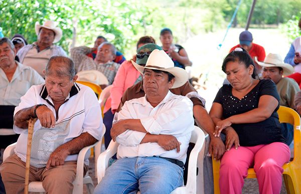  Ejidatarios cumplen 3 semanas de plantón frente a mina