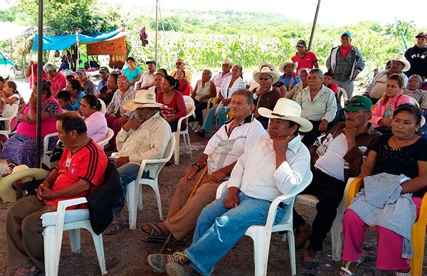 Levantan plantón ejidatarios de Chietla