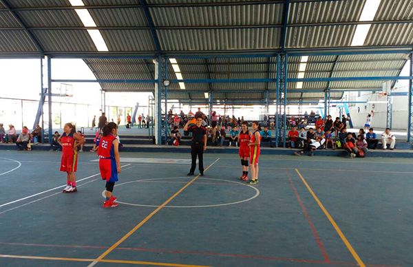 Realizan eliminatoria de basquetbol en Atlixco