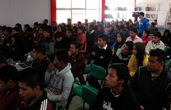 La importancia de los medios de comunicación y los jóvenes