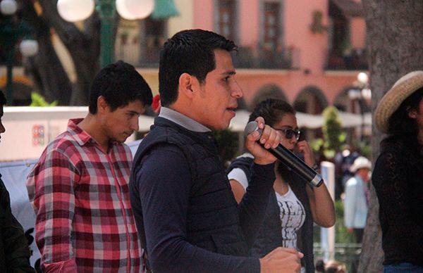  3 mil estudiantes conmemoran a los caídos del 68