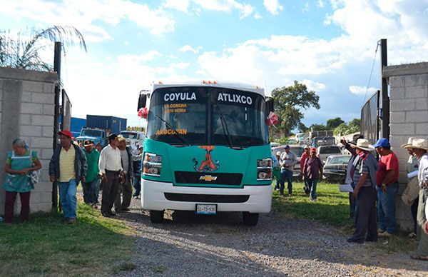  Pobladores de Coyula recuperan unidades