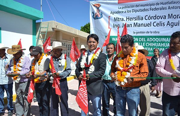 Llevan diputados antorchistas nueve obras a Huatlatlauca