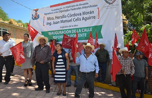   Diputados antorchistas cumplen con Ahuatlán