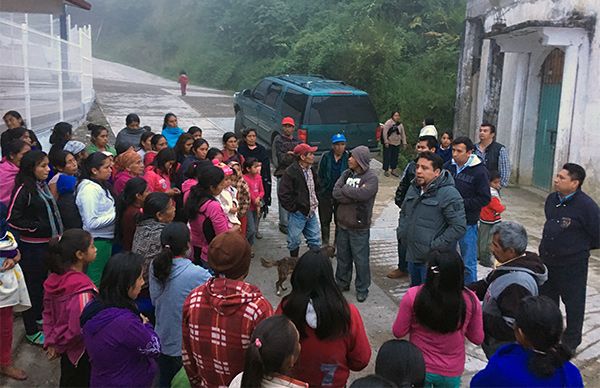  Gestionan despensas para familias pobres