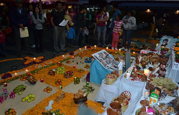 Realiza Antorcha concurso de ofrendas en Atlixco