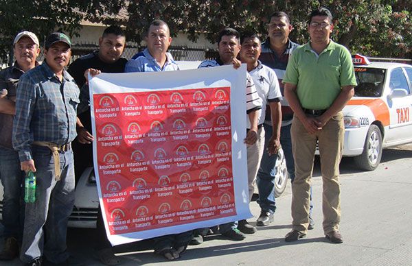 Transportistas de Tijuana se afilian a Antorcha 