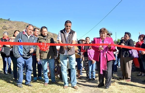  Cumplen diputados antorchistas con Metepec