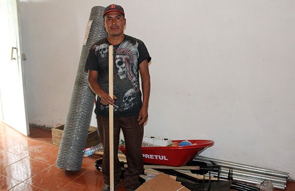 Logran proyectos productivos en Ajalpan