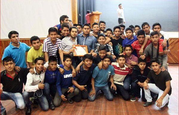  Casas del estudiante, ejemplo de organización