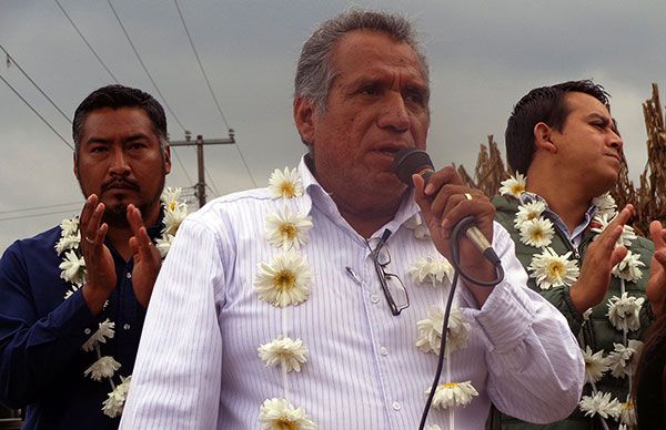 Llevan pavimentación y proyectos productivos a Chignautla  