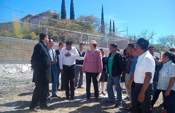  Bachillerato de Otlaltepec mejora su infraestructura