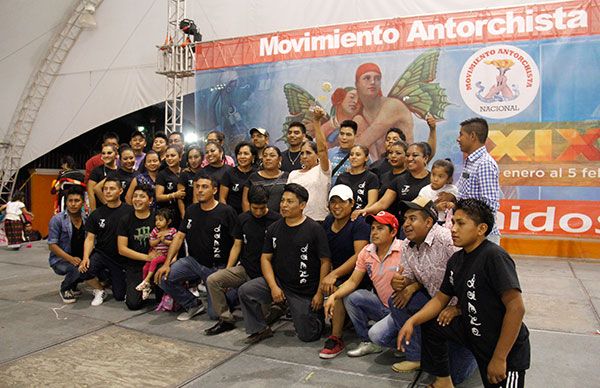  Me siento orgullosa de ser antorchista