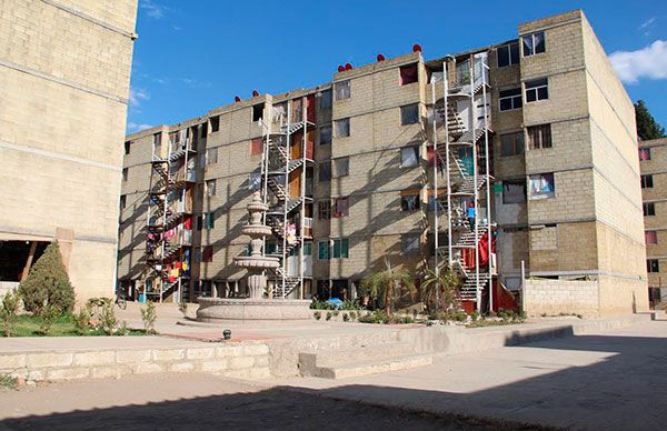Solicitan alumbrado público para unidad habitacional