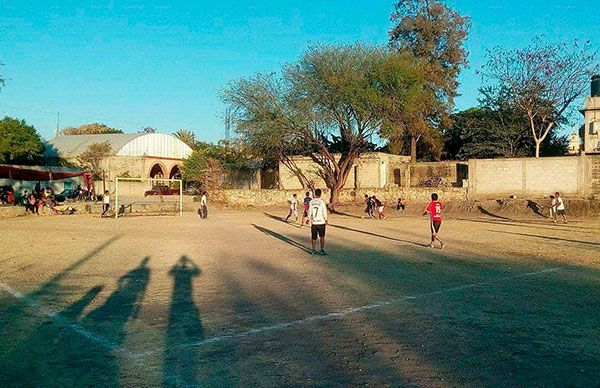  Realizarán torneo de futbol rápido en Cuayuca