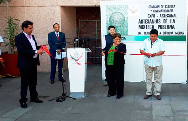  Agradece Chigmecatitlán labor social de Hersilia Córdova
