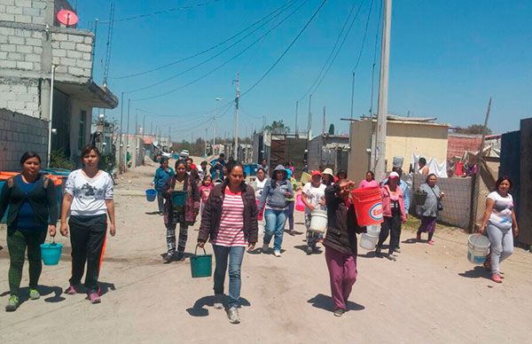Carecen en La Resurrección de agua potable