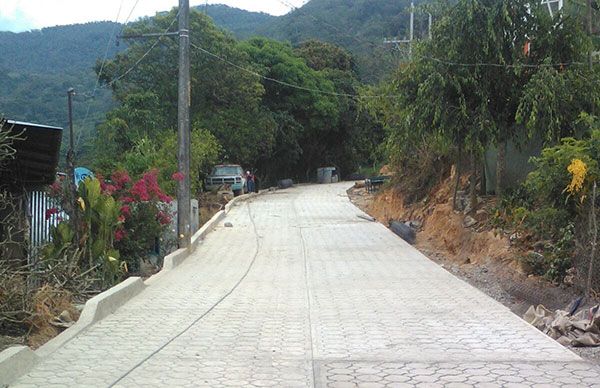 Obra de pavimentación al 85% en Itzatlán