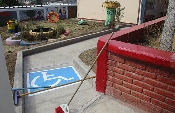 Aplica Ocoyucan más de 50 mil pesos en educación