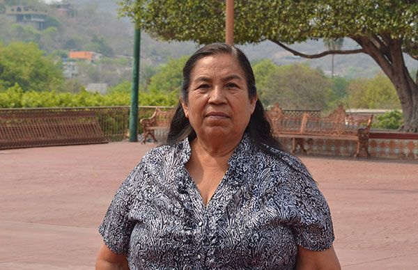 Los jóvenes deben hacer política: alcaldesa de Tecomatlán