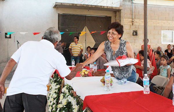 Inauguran obra en Zinacatepec