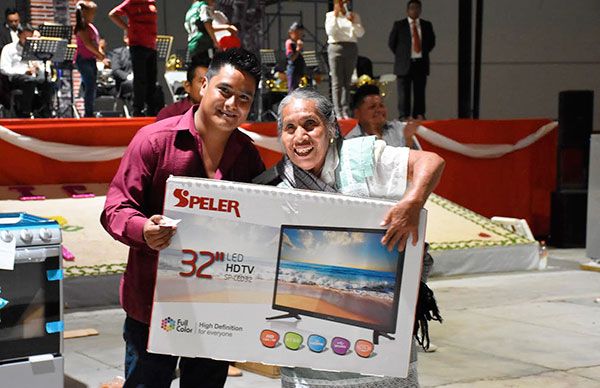 Reconocen labor de madres en Atlixco  
