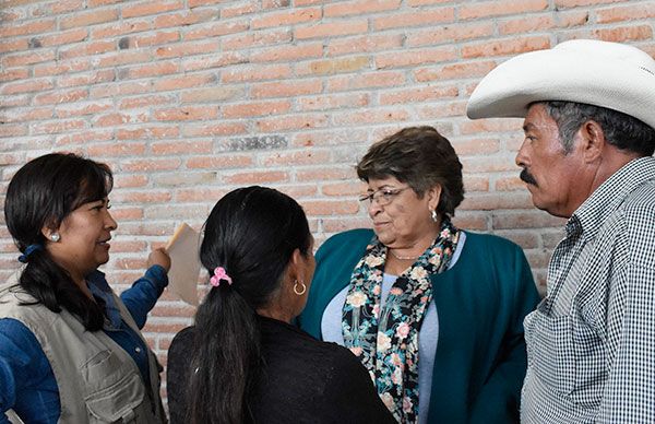Realiza Hersilia Córdova gira de trabajo en Huiltziltepec