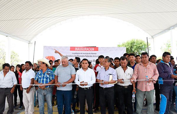  Estrena techado la Mixteca