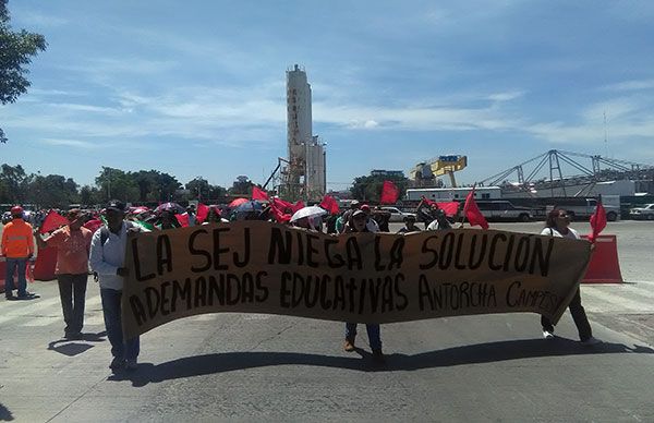  Sigue política de oídos sordos de la SEJ; habrá más protestas