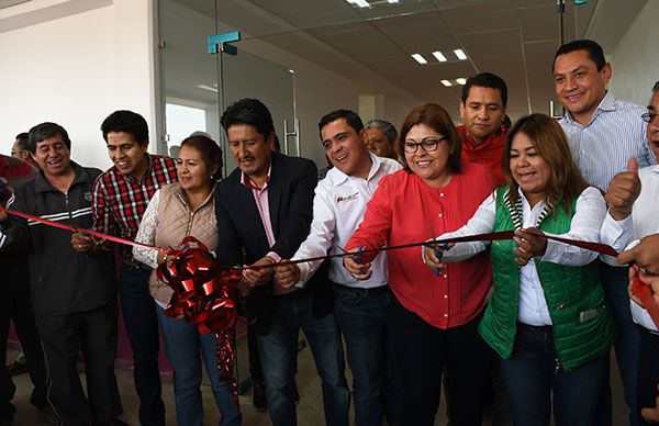 Inauguran alberca semiolímpica en Deportivo La Laguna 