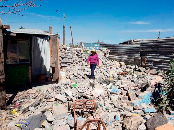 La Ciénega: 2  años y medio viviendo bajo una lona y del gobierno de la CDMX ni sus luces