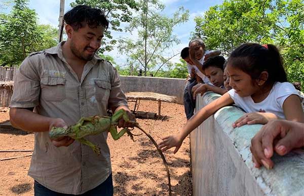 Diputada antorchista fomenta el cuidado del medio ambiente en niños y jóvenes