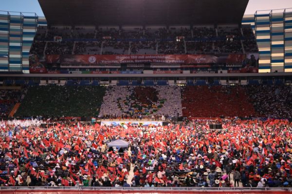 Antorcha será un partido político; llama a la unidad nacional