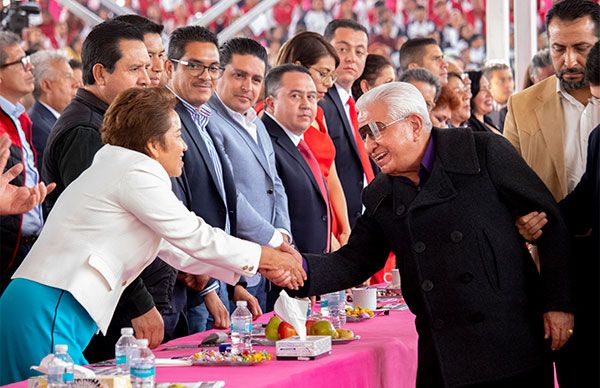 Maricela Serrano rinde primer año de resultados y pide obra social