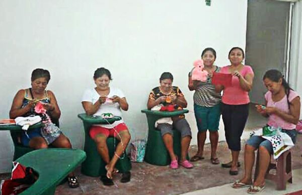 Impulsa Antorcha talleres en Casa de Cultura