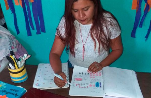 Reciben educación niños de Tecomatlán