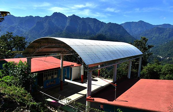 Inaugura edil huitzilteco techado de preescolar 
