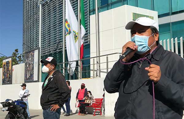 Poblanos exigen cese cacería de antorchistas